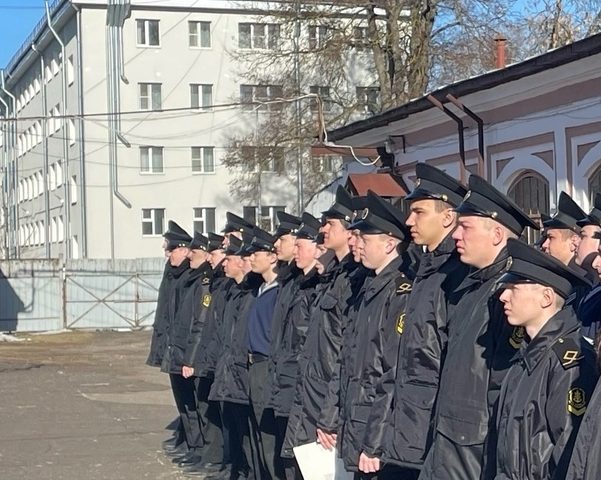 Традиционное военно-патриотическое построение