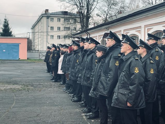 Традиционное построение на плацу